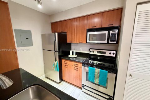 Снять в аренду кондоминиум в Дейви, Флорида 1 спальня, 60.39м2, № 1995675 - фото 5