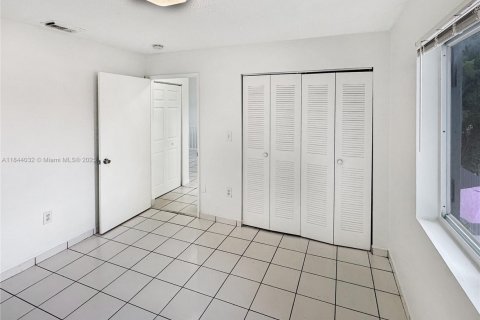 Copropriété à vendre à Miami, Floride: 2 chambres, 74.32 m2 № 1845764 - photo 14