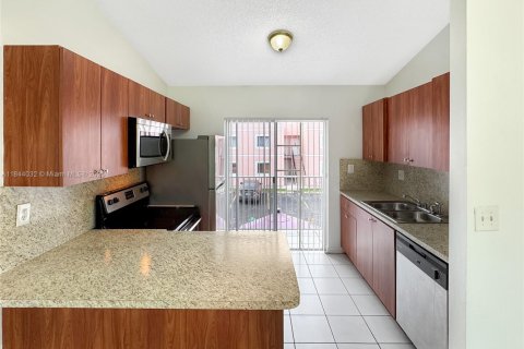 Copropriété à vendre à Miami, Floride: 2 chambres, 74.32 m2 № 1845764 - photo 5