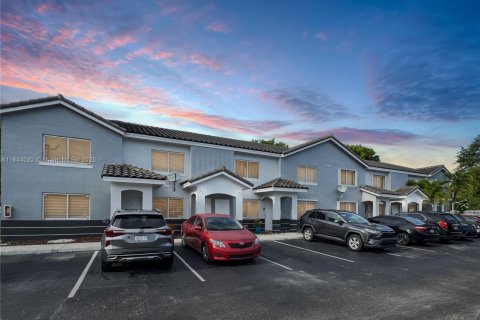 Copropriété à vendre à Miami, Floride: 2 chambres, 74.32 m2 № 1845764 - photo 2