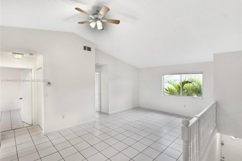 Copropriété à vendre à Miami, Floride: 2 chambres, 74.32 m2 № 1845764 - photo 9