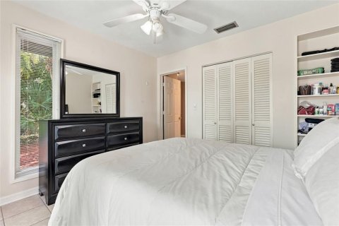 Villa ou maison à vendre à Sarasota, Floride: 2 chambres, 112.41 m2 № 2413756 - photo 22
