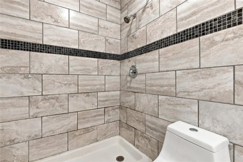 Villa ou maison à vendre à Sarasota, Floride: 2 chambres, 112.41 m2 № 2413756 - photo 16