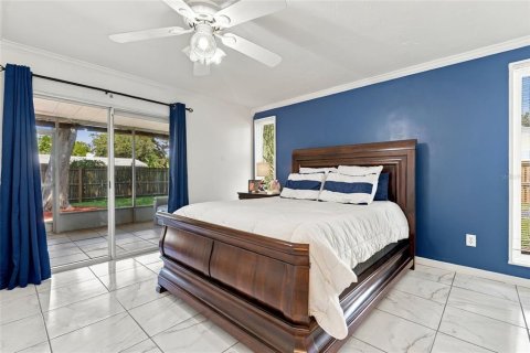 Villa ou maison à vendre à Sarasota, Floride: 2 chambres, 112.41 m2 № 2413756 - photo 12