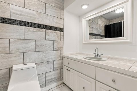 Villa ou maison à vendre à Sarasota, Floride: 2 chambres, 112.41 m2 № 2413756 - photo 15