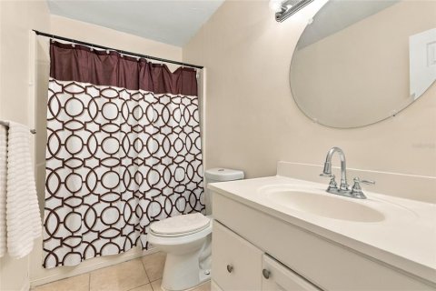 Villa ou maison à vendre à Sarasota, Floride: 2 chambres, 112.41 m2 № 2413756 - photo 23