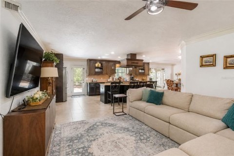 House in Crystal River, Florida 4 bedrooms, 194.63 sq.m. № 2297199 - photo 29