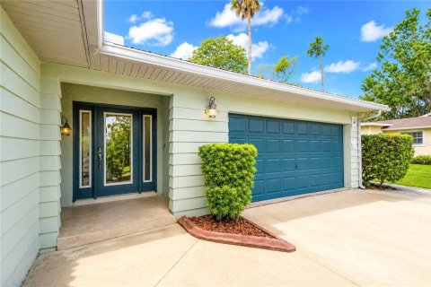 House in Crystal River, Florida 4 bedrooms, 194.63 sq.m. № 2297199 - photo 9