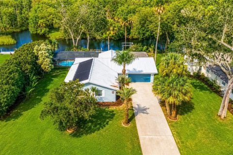 House in Crystal River, Florida 4 bedrooms, 194.63 sq.m. № 2297199 - photo 3