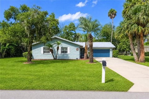House in Crystal River, Florida 4 bedrooms, 194.63 sq.m. № 2297199 - photo 4