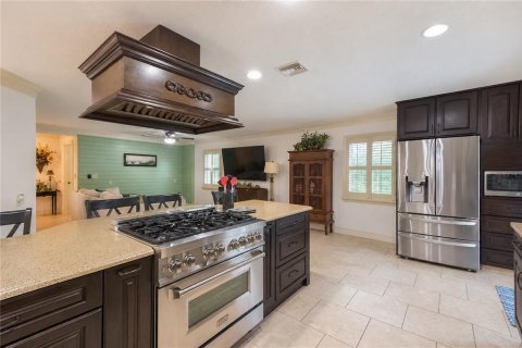 House in Crystal River, Florida 4 bedrooms, 194.63 sq.m. № 2297199 - photo 19
