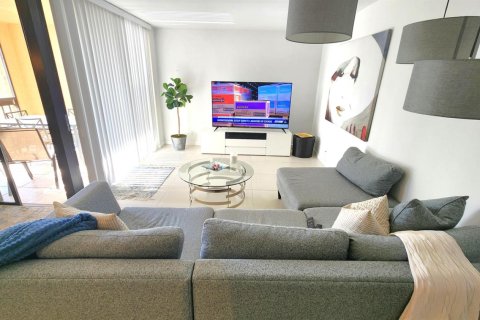 Снять в аренду кондоминиум в Делрей-Бич, Флорида 4 комнаты, 109.16м2, № 2085441 - фото 6