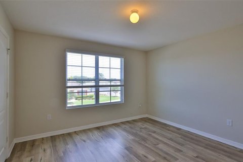 Villa ou maison à louer à New Smyrna Beach, Floride: 5 chambres, 312.89 m2 № 1785408 - photo 4