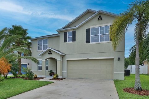 Villa ou maison à louer à New Smyrna Beach, Floride: 5 chambres, 312.89 m2 № 1785408 - photo 1