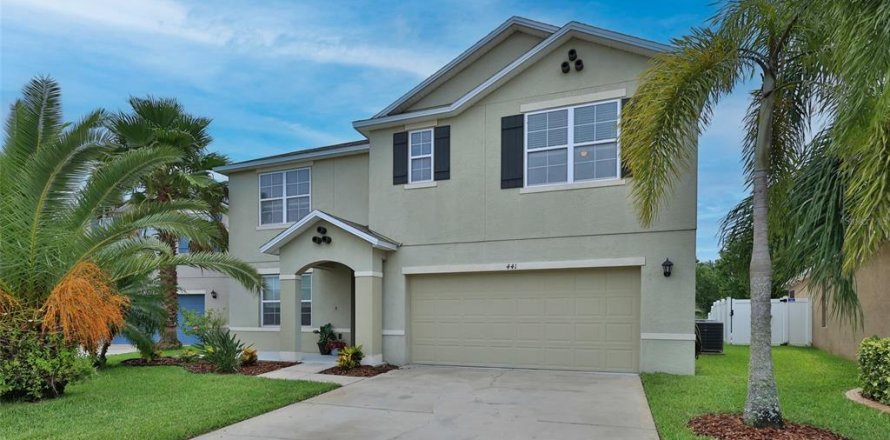 Villa ou maison à New Smyrna Beach, Floride 5 chambres, 312.89 m2 № 1785408