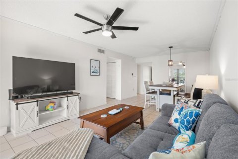 Copropriété à louer à South Pasadena, Floride: 1 chambre, 81.29 m2 № 2136101 - photo 11