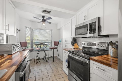 Copropriété à louer à South Pasadena, Floride: 1 chambre, 81.29 m2 № 2136101 - photo 13