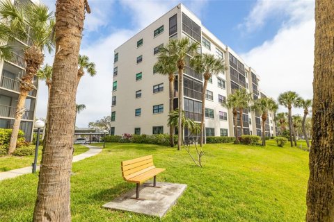 Copropriété à louer à South Pasadena, Floride: 1 chambre, 81.29 m2 № 2136101 - photo 3