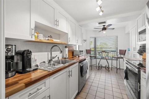 Copropriété à louer à South Pasadena, Floride: 1 chambre, 81.29 m2 № 2136101 - photo 12