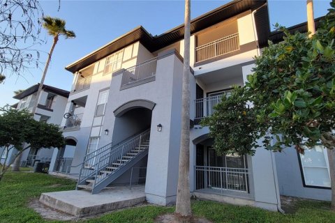 Condo in Orlando, Florida, 2 bedrooms № 2369068