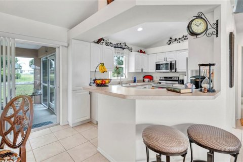 Villa ou maison à vendre à Punta Gorda, Floride: 3 chambres, 127.65 m2 № 2126086 - photo 18