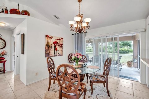 Villa ou maison à vendre à Punta Gorda, Floride: 3 chambres, 127.65 m2 № 2126086 - photo 3
