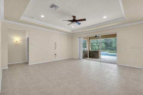 House in Fish Hawk, Florida 5 bedrooms, 330.73 sq.m. № 1899275 - photo 13