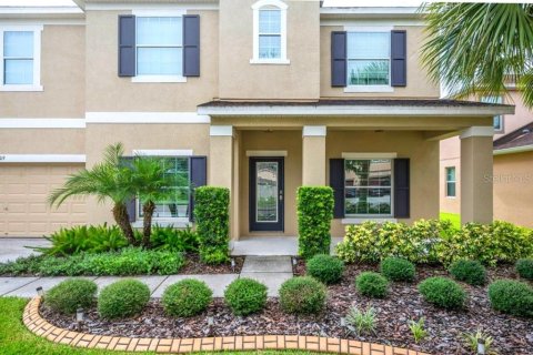 House in Fish Hawk, Florida 5 bedrooms, 330.73 sq.m. № 1899275 - photo 6