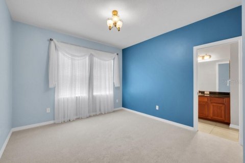 House in Fish Hawk, Florida 5 bedrooms, 330.73 sq.m. № 1899275 - photo 28