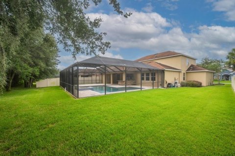 House in Fish Hawk, Florida 5 bedrooms, 330.73 sq.m. № 1899275 - photo 4