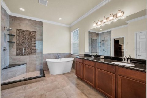 House in Fish Hawk, Florida 5 bedrooms, 330.73 sq.m. № 1899275 - photo 21