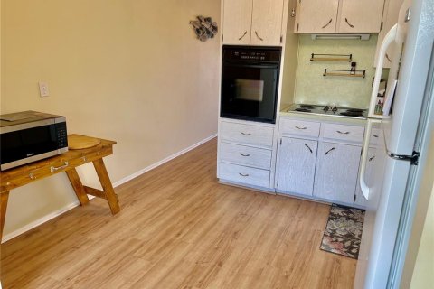 Снять в аренду кондоминиум в Клируотер, Флорида 3 комнаты, 102.19м2, № 1543680 - фото 12