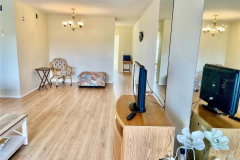 Снять в аренду кондоминиум в Клируотер, Флорида 3 комнаты, 102.19м2, № 1543680 - фото 6