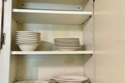 Снять в аренду кондоминиум в Клируотер, Флорида 3 комнаты, 102.19м2, № 1543680 - фото 9