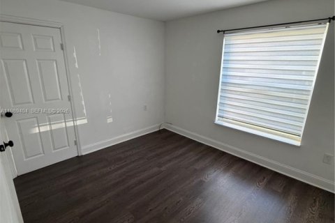 Купить кондоминиум в Майами, Флорида 1 спальня, 46.82м2, № 2051579 - фото 10