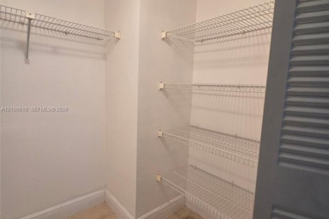 Copropriété à vendre à Miami, Floride: 2 chambres, 93.74 m2 № 2424941 - photo 19