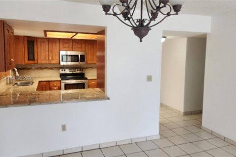 Copropriété à vendre à Miami, Floride: 2 chambres, 93.74 m2 № 2424941 - photo 7