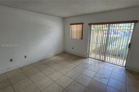 Copropriété à vendre à Miami, Floride: 2 chambres, 93.74 m2 № 2424941 - photo 13