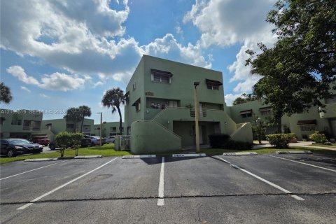 Condo à Miami, Floride, 2 chambres  № 2424941
