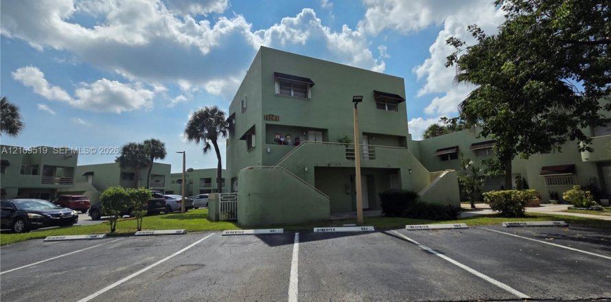Condo à Miami, Floride, 2 chambres  № 2424941