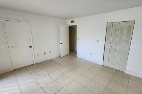 Copropriété à vendre à Miami, Floride: 2 chambres, 93.74 m2 № 2424941 - photo 16