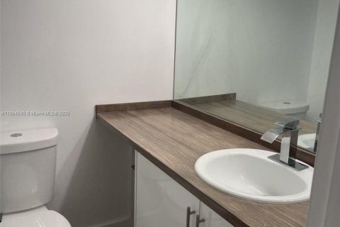 Купить кондоминиум в Дорал, Флорида 2 спальни, 98.48м2, № 1948642 - фото 15