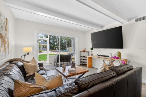 Copropriété à vendre à Mount Dora, Floride: 2 chambres, 108.05 m2 № 2121566 - photo 9