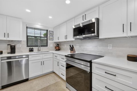 Copropriété à vendre à Mount Dora, Floride: 2 chambres, 108.05 m2 № 2121566 - photo 17