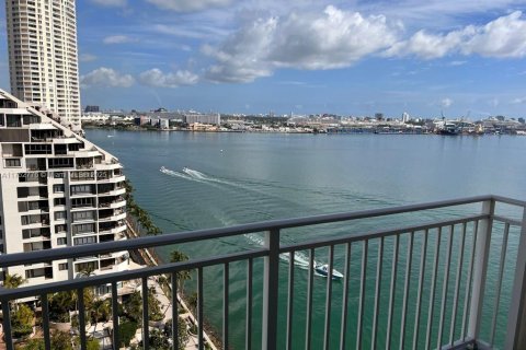 Copropriété à louer à Miami, Floride: 2 chambres, 91.51 m2 № 1860008 - photo 1