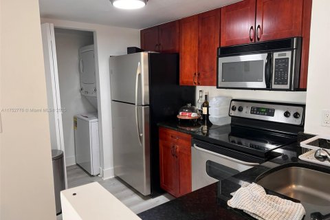 Copropriété à louer à Miami, Floride: 2 chambres, 91.51 m2 № 1860008 - photo 6