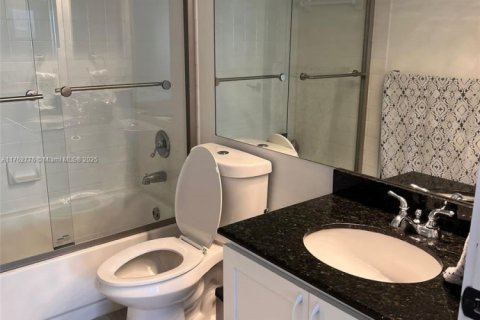 Copropriété à louer à Miami, Floride: 2 chambres, 91.51 m2 № 1860008 - photo 8