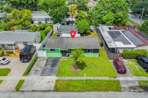 Casa en venta en Hollywood, Florida, 3 dormitorios, 109.44 m2 № 1926359 - foto 8