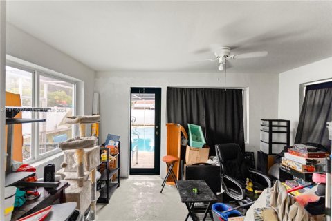 Casa en venta en Hollywood, Florida, 3 dormitorios, 109.44 m2 № 1926359 - foto 21