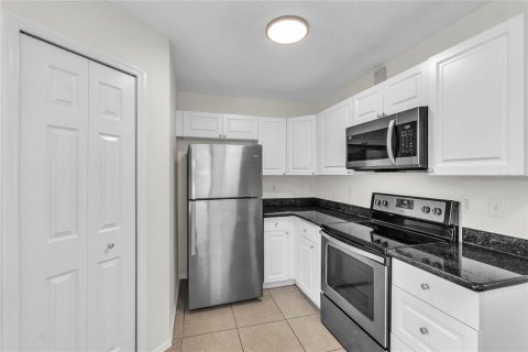 House in Parrish, Florida 3 bedrooms, 188.03 sq.m. № 2411691 - photo 12